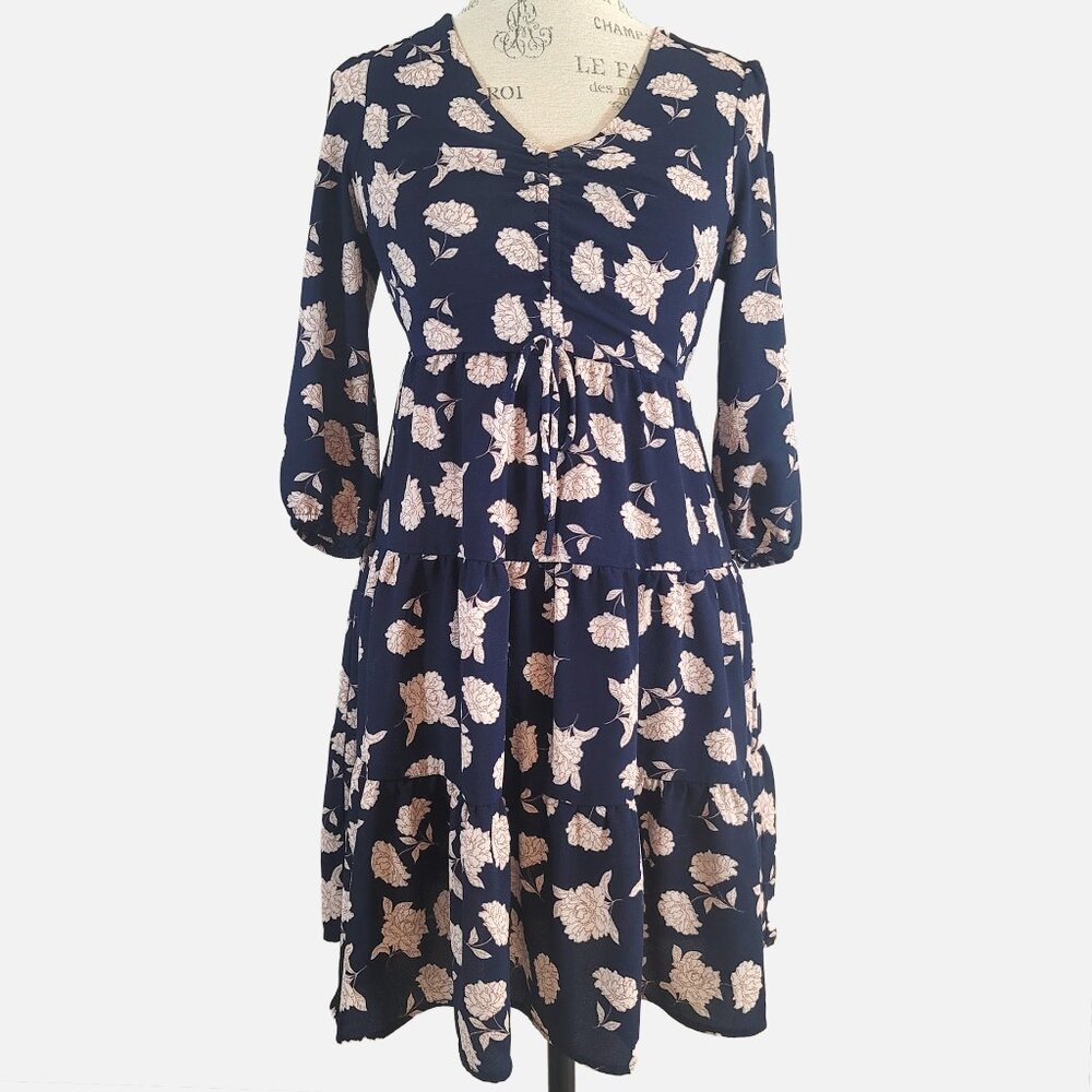 Monteau V-Neck Cinched Mini Dress Navy Blue White Tan Floral - Medium